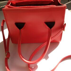 ❤️ Red Crossbody Bag – Bold & Stylish ❤️
